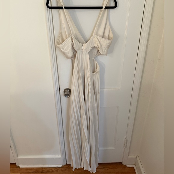 Abercrombie & Fitch Cream Maxi Dress - Picture 2 of 5